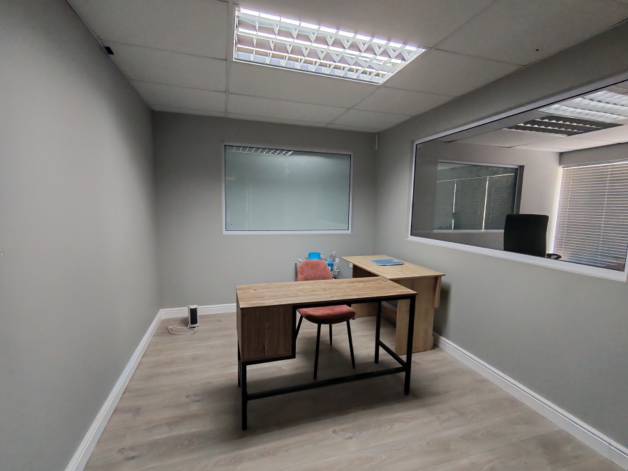 To Let Commercial Property for Rent in Asla Park Western Cape